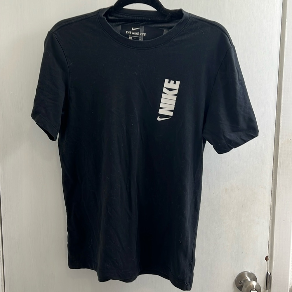 Nike black tee size small